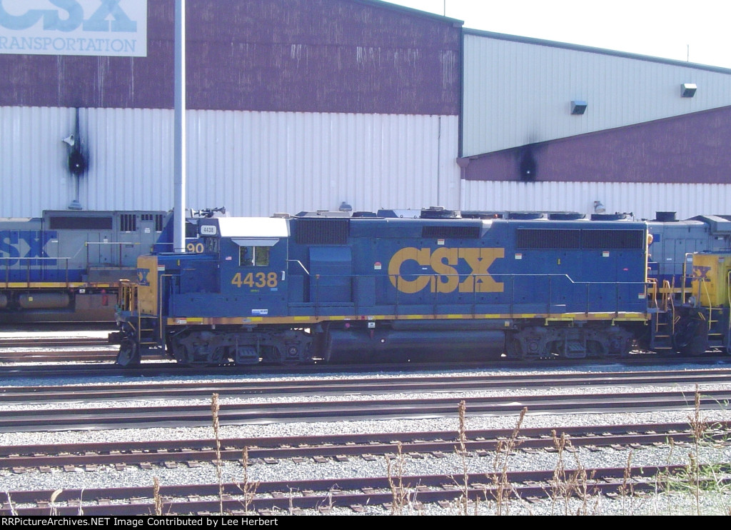 CSX 4438